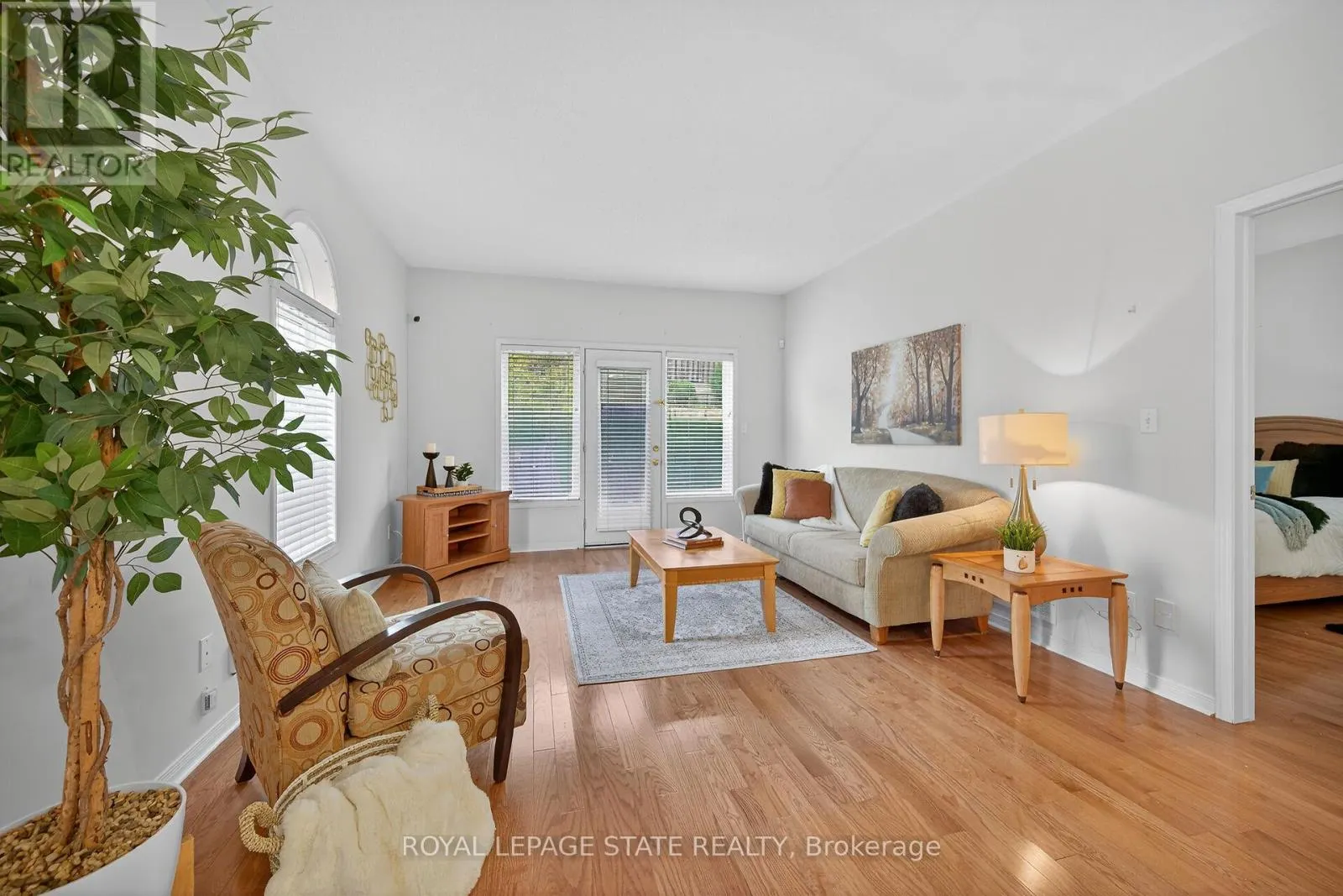 33 - 213 NASH ROAD S