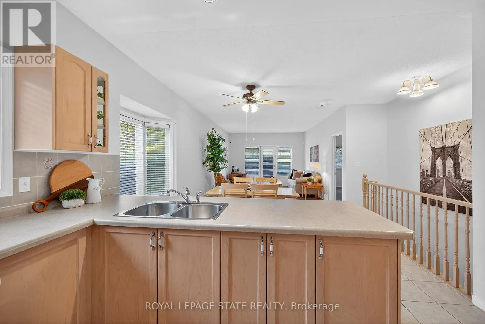 33 - 213 NASH ROAD S