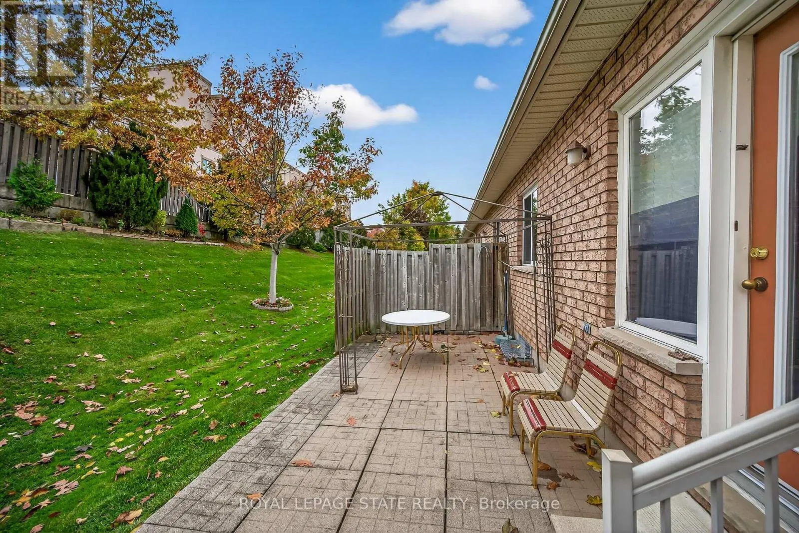 33 - 213 NASH ROAD S