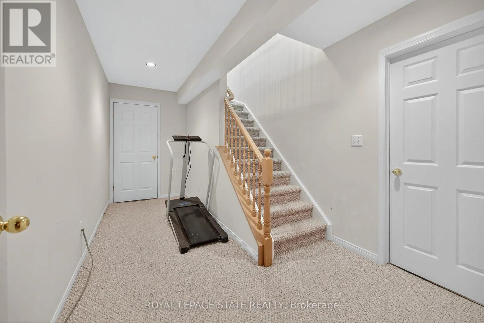 33 - 213 NASH ROAD S