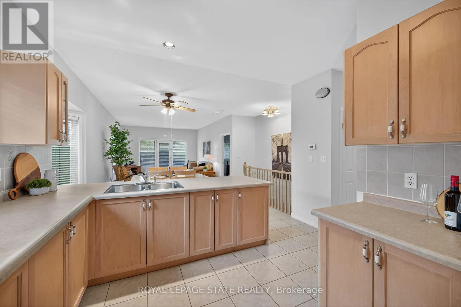 33 - 213 NASH ROAD S