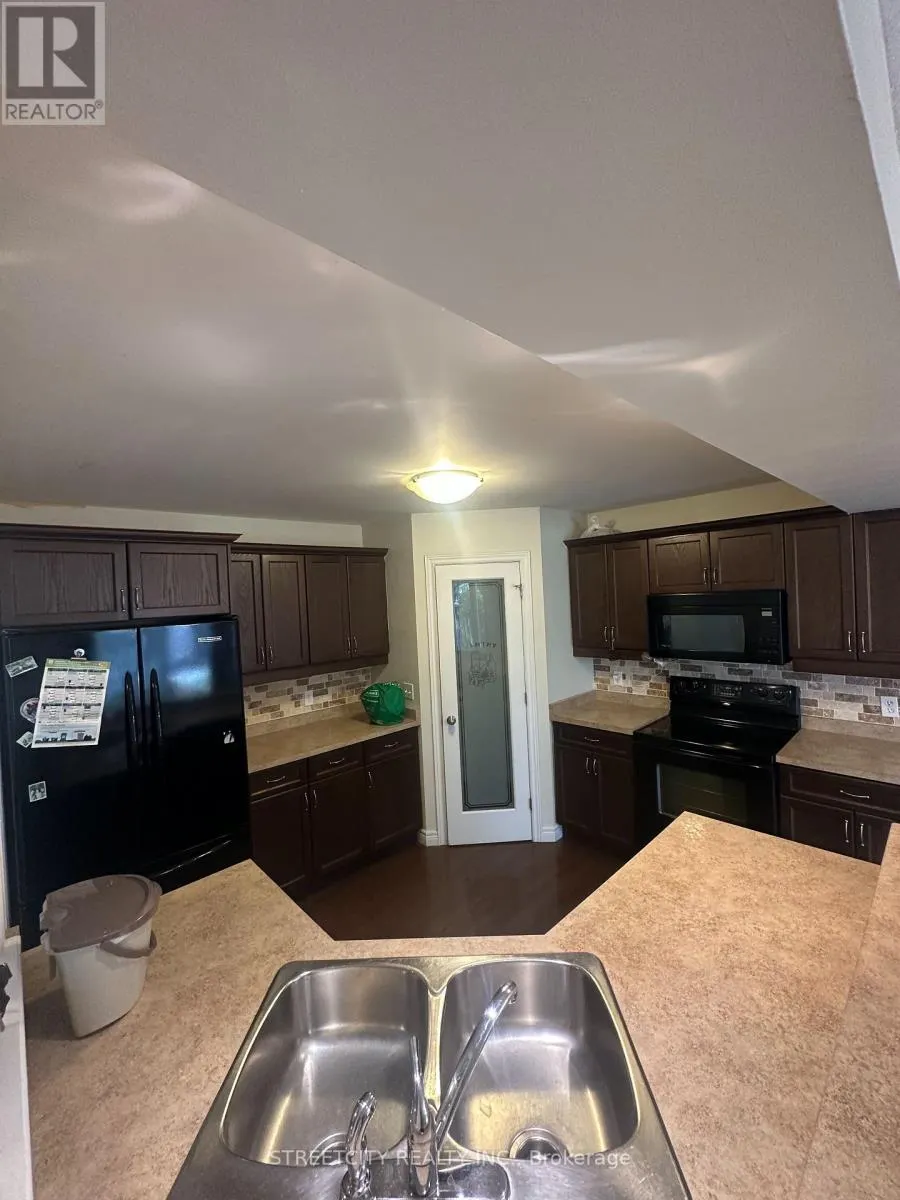 1234 SOUTH WENIGE DRIVE