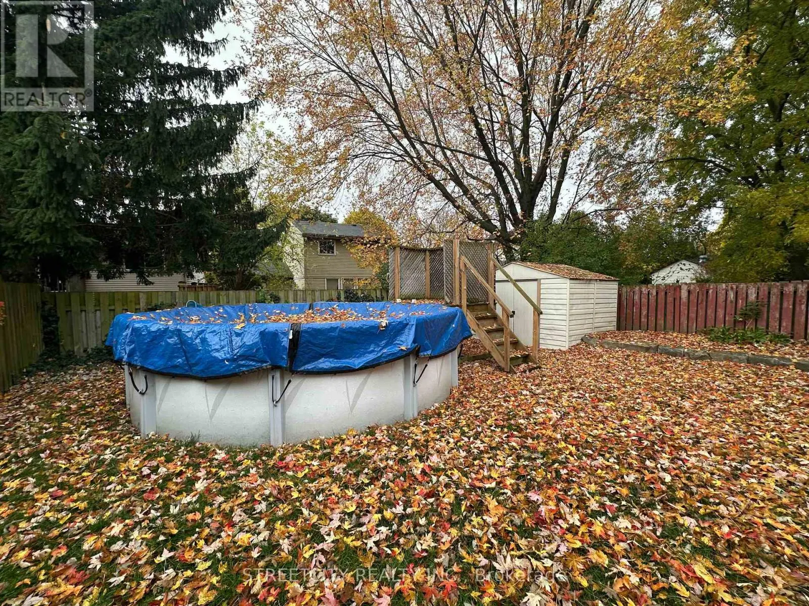 21 BEECHBANK CRESCENT