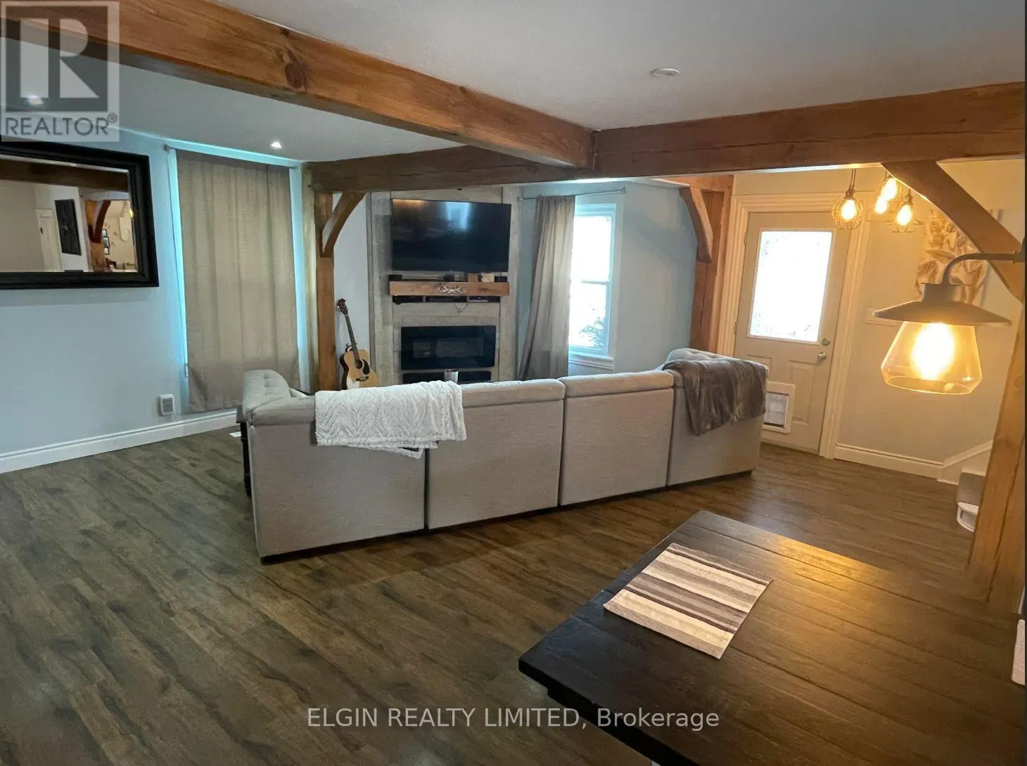 115 BALACLAVA STREET