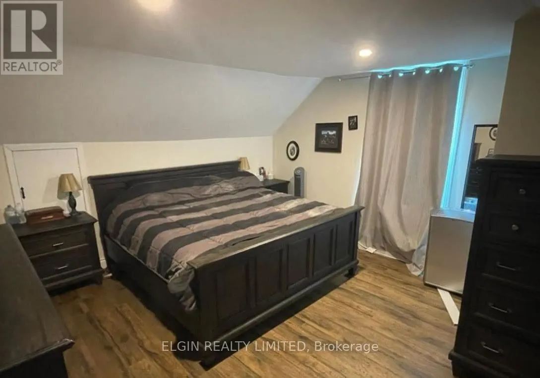 115 BALACLAVA STREET