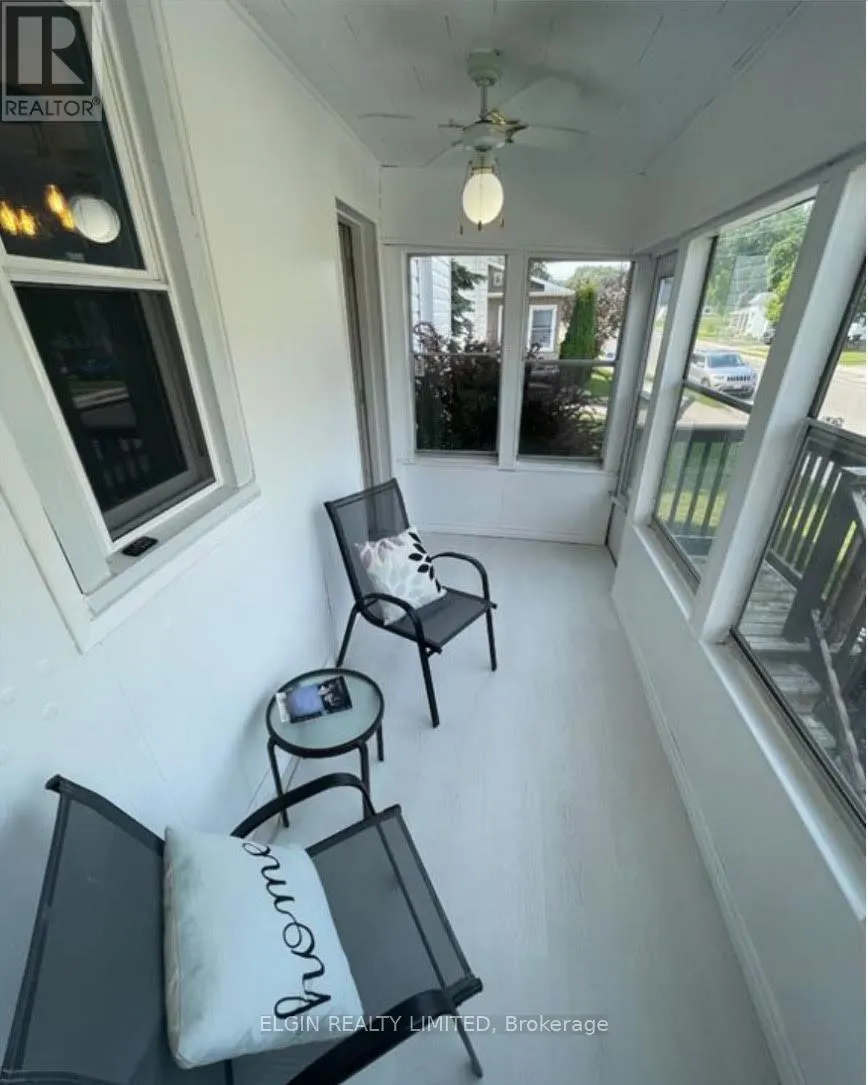 115 BALACLAVA STREET