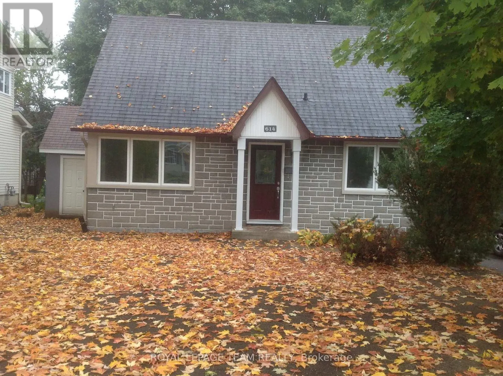 614 CHURCHILL AVENUE