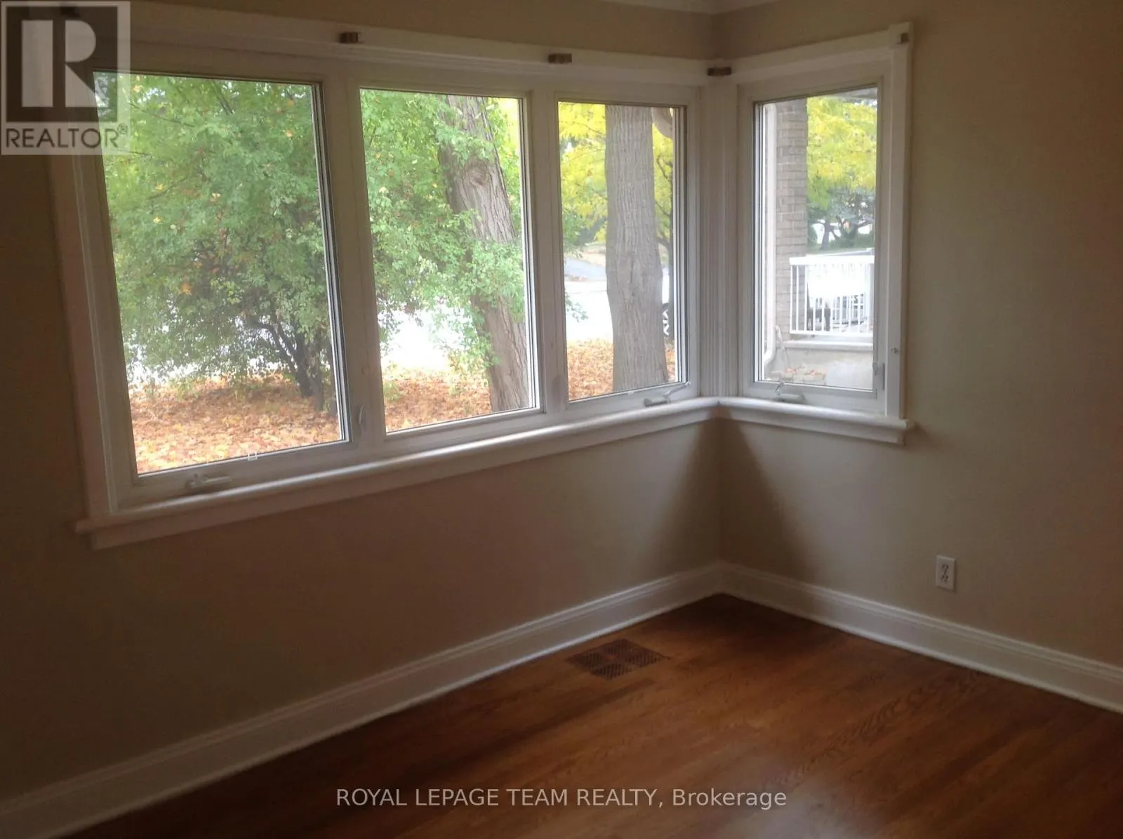 614 CHURCHILL AVENUE