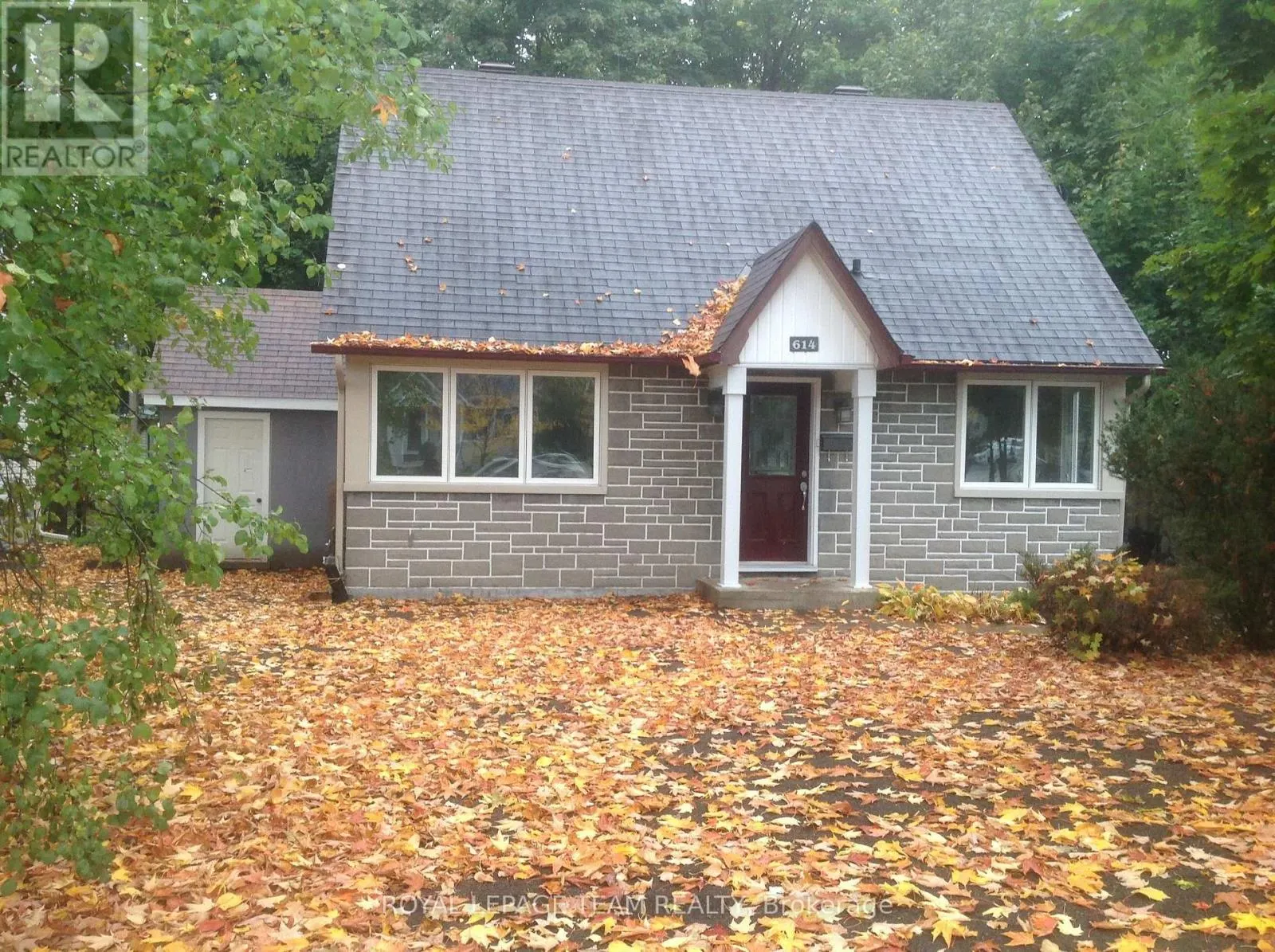 614 CHURCHILL AVENUE