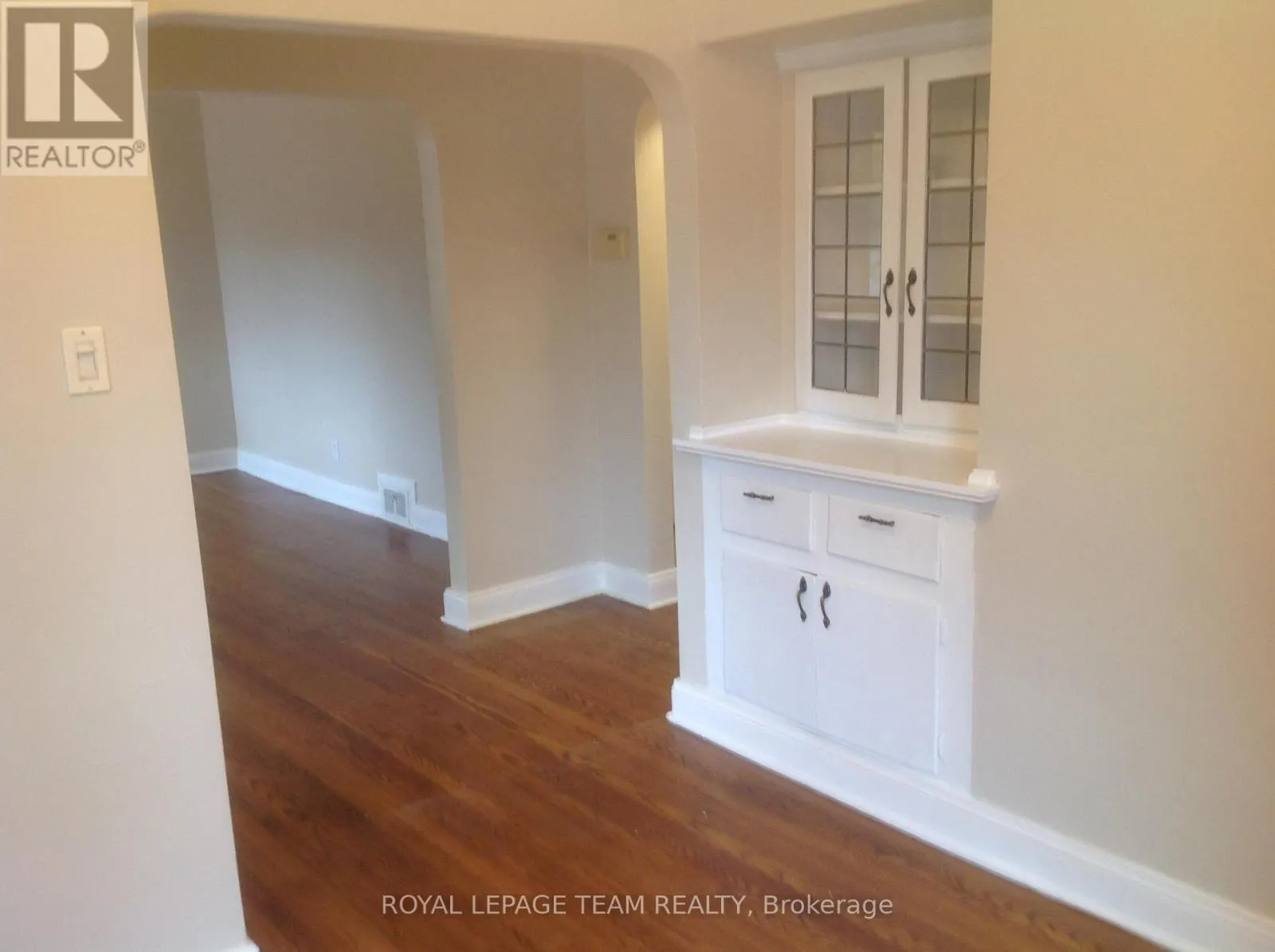 614 CHURCHILL AVENUE