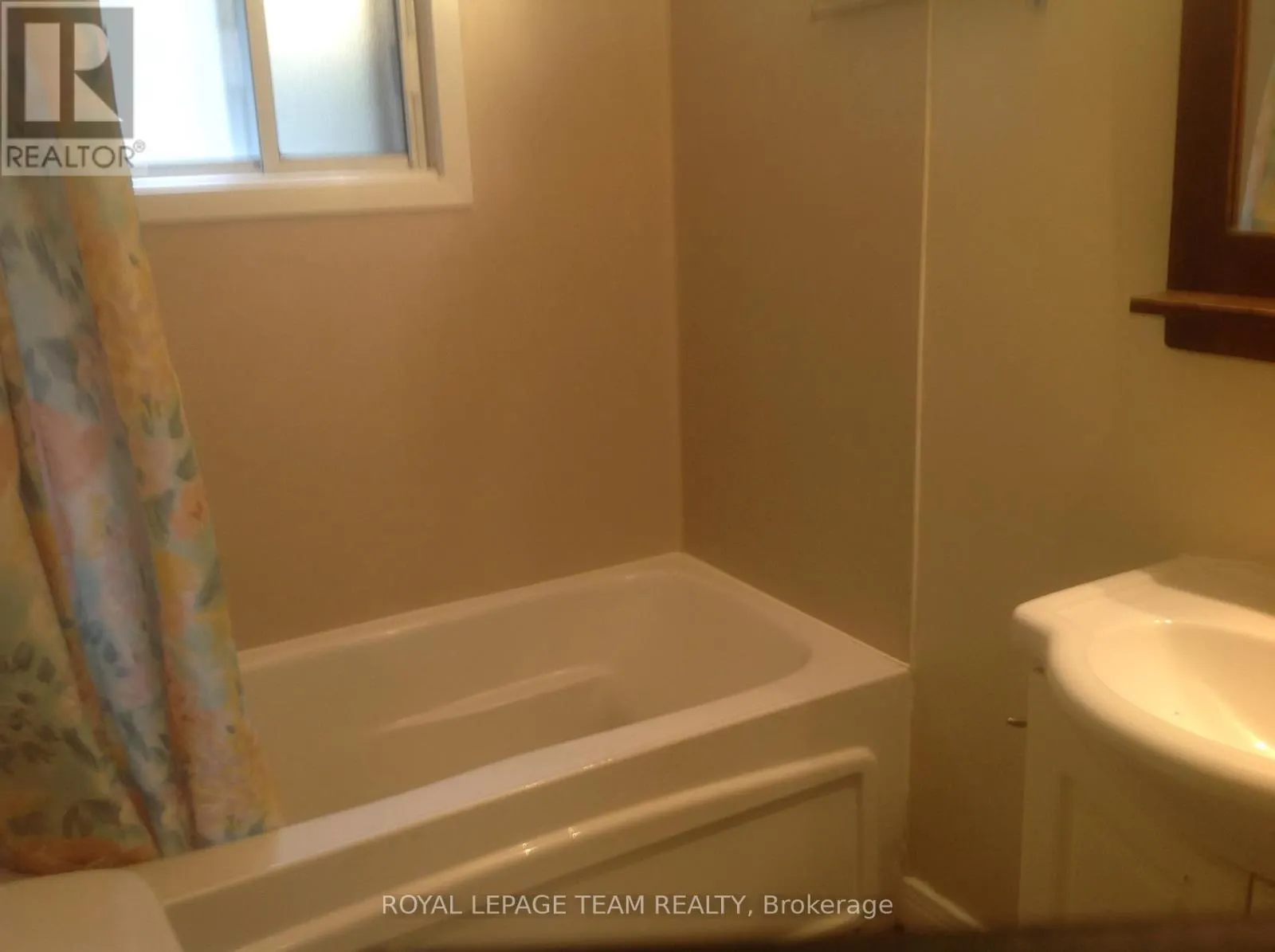 614 CHURCHILL AVENUE