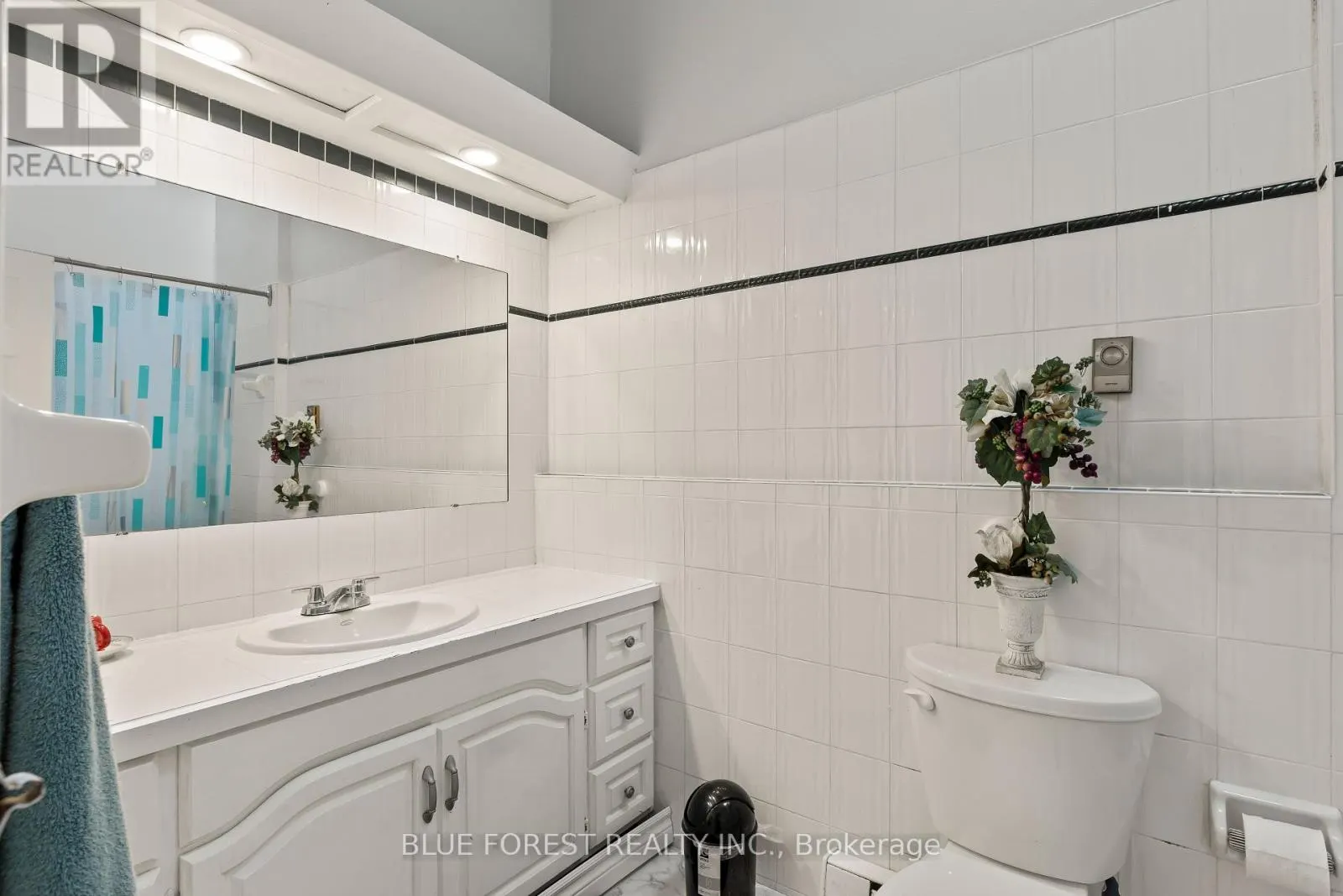 63 ARBOUR GLEN CRESCENT