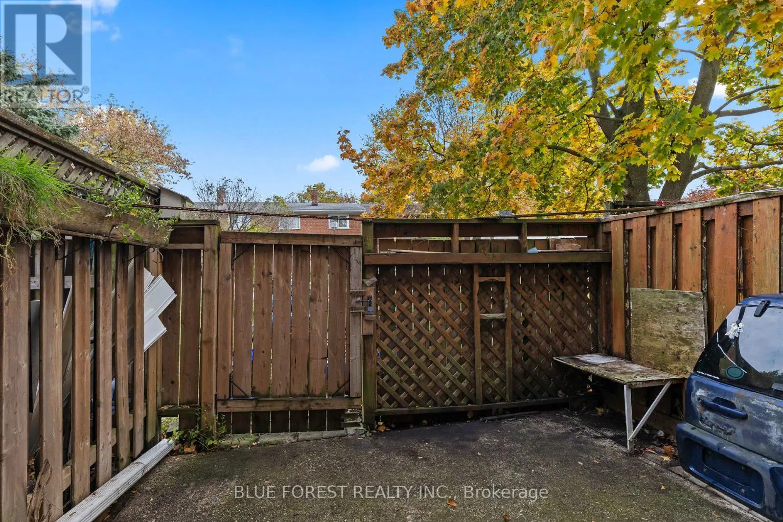 63 ARBOUR GLEN CRESCENT