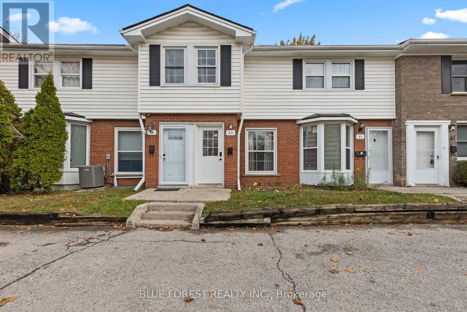 63 ARBOUR GLEN CRESCENT