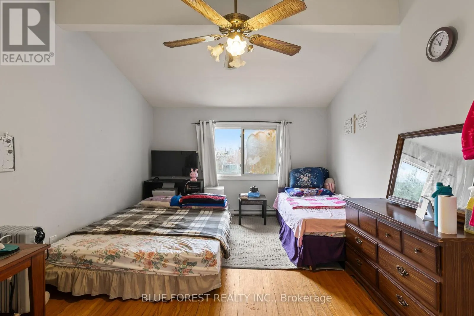 63 ARBOUR GLEN CRESCENT