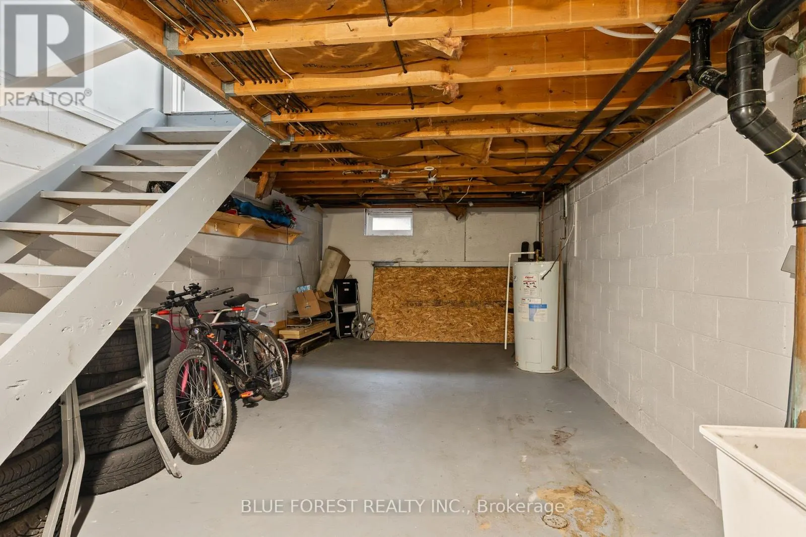 63 ARBOUR GLEN CRESCENT