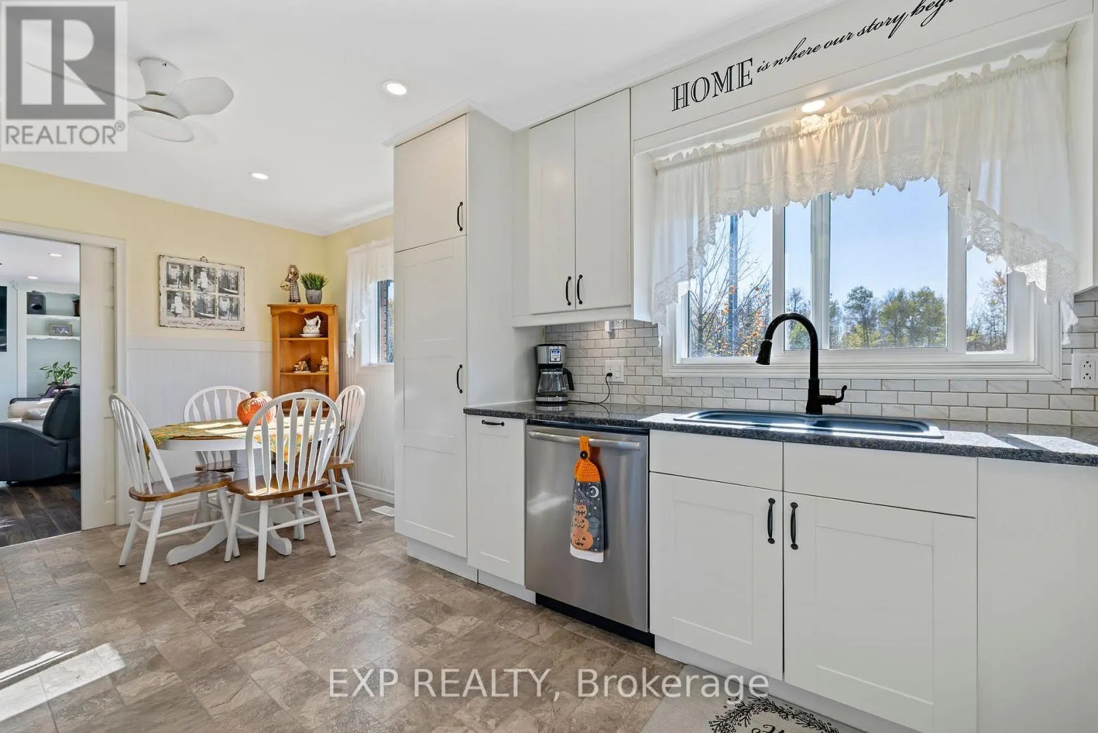 1637 WINDHAM 7, R. R. #3 ROAD