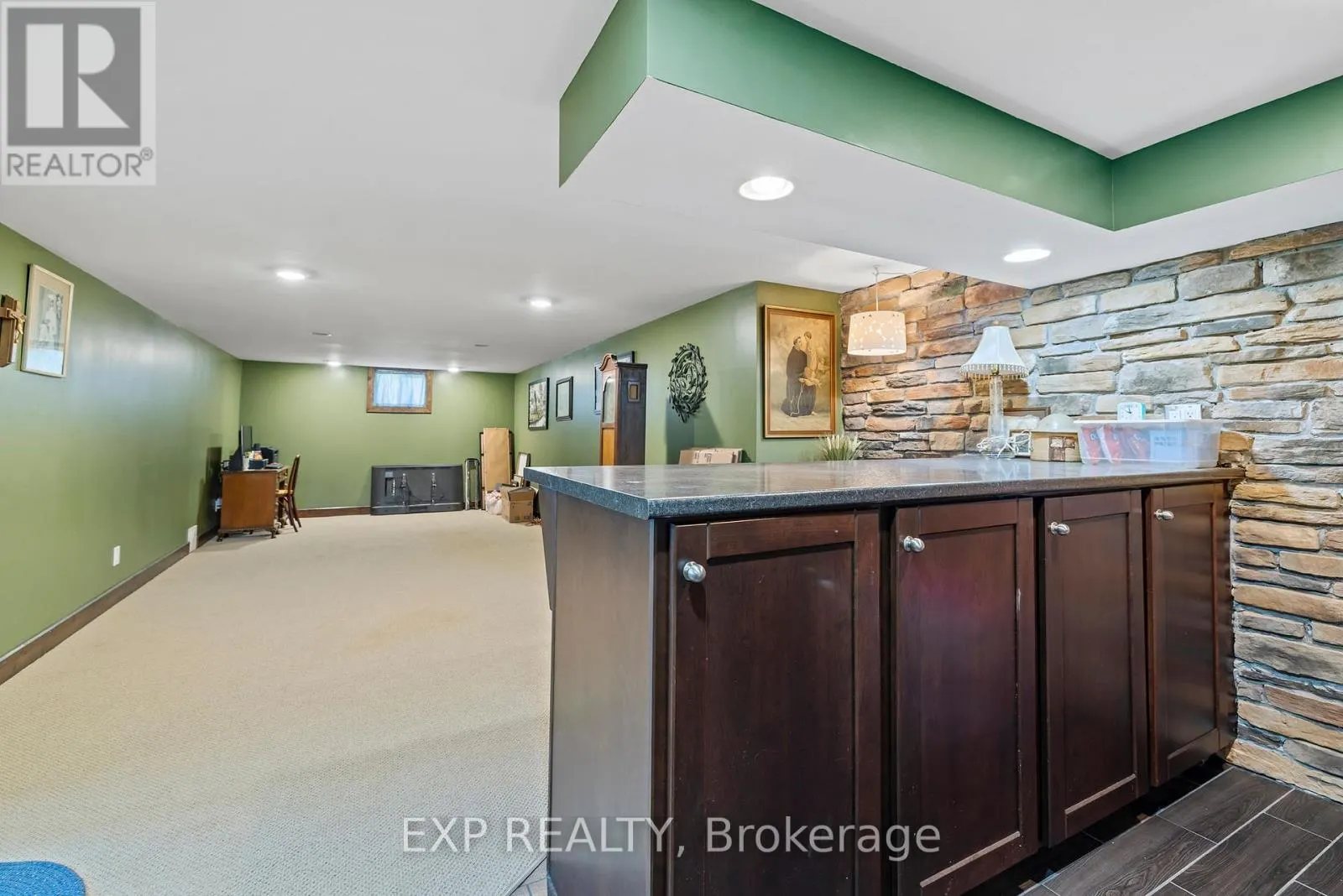 1637 WINDHAM 7, R. R. #3 ROAD