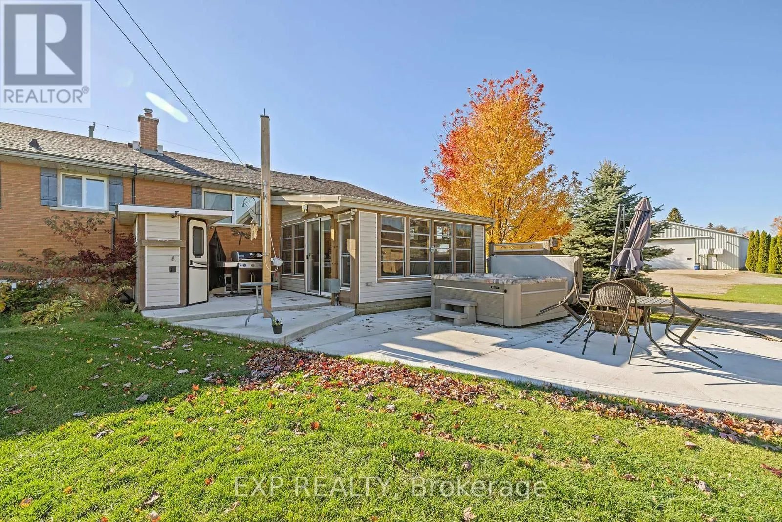 1637 WINDHAM 7, R. R. #3 ROAD