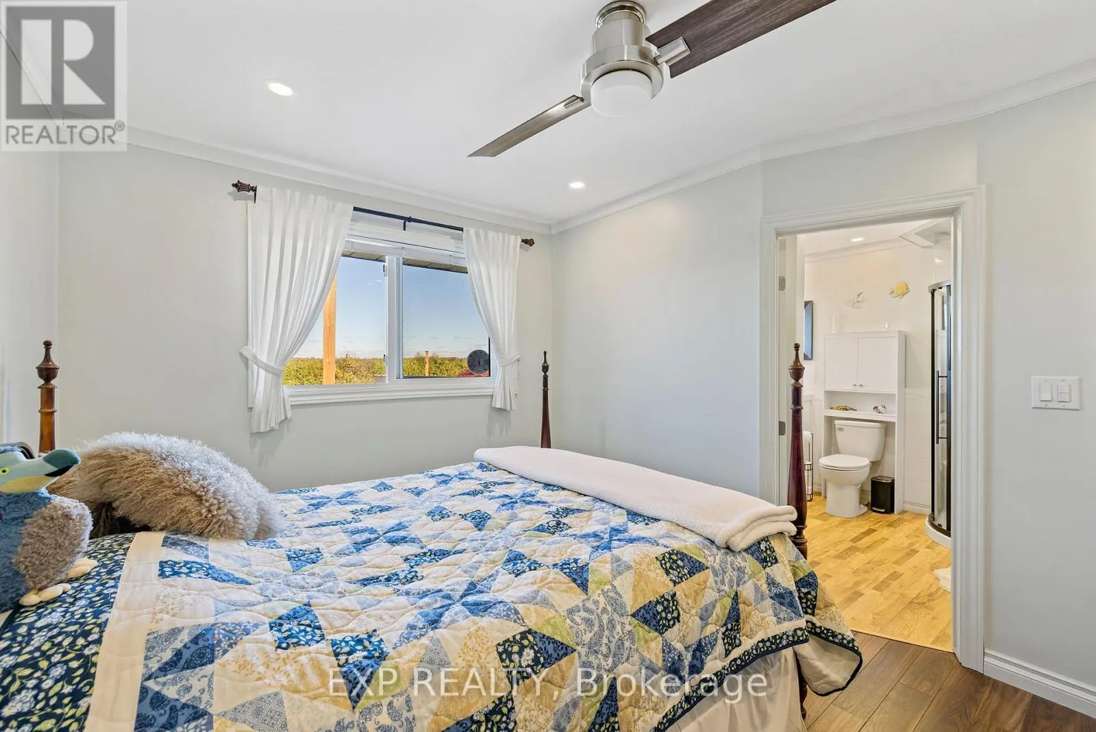 1637 WINDHAM 7, R. R. #3 ROAD