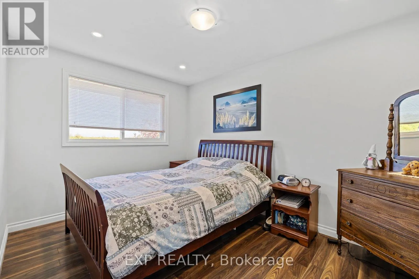 1637 WINDHAM 7, R. R. #3 ROAD