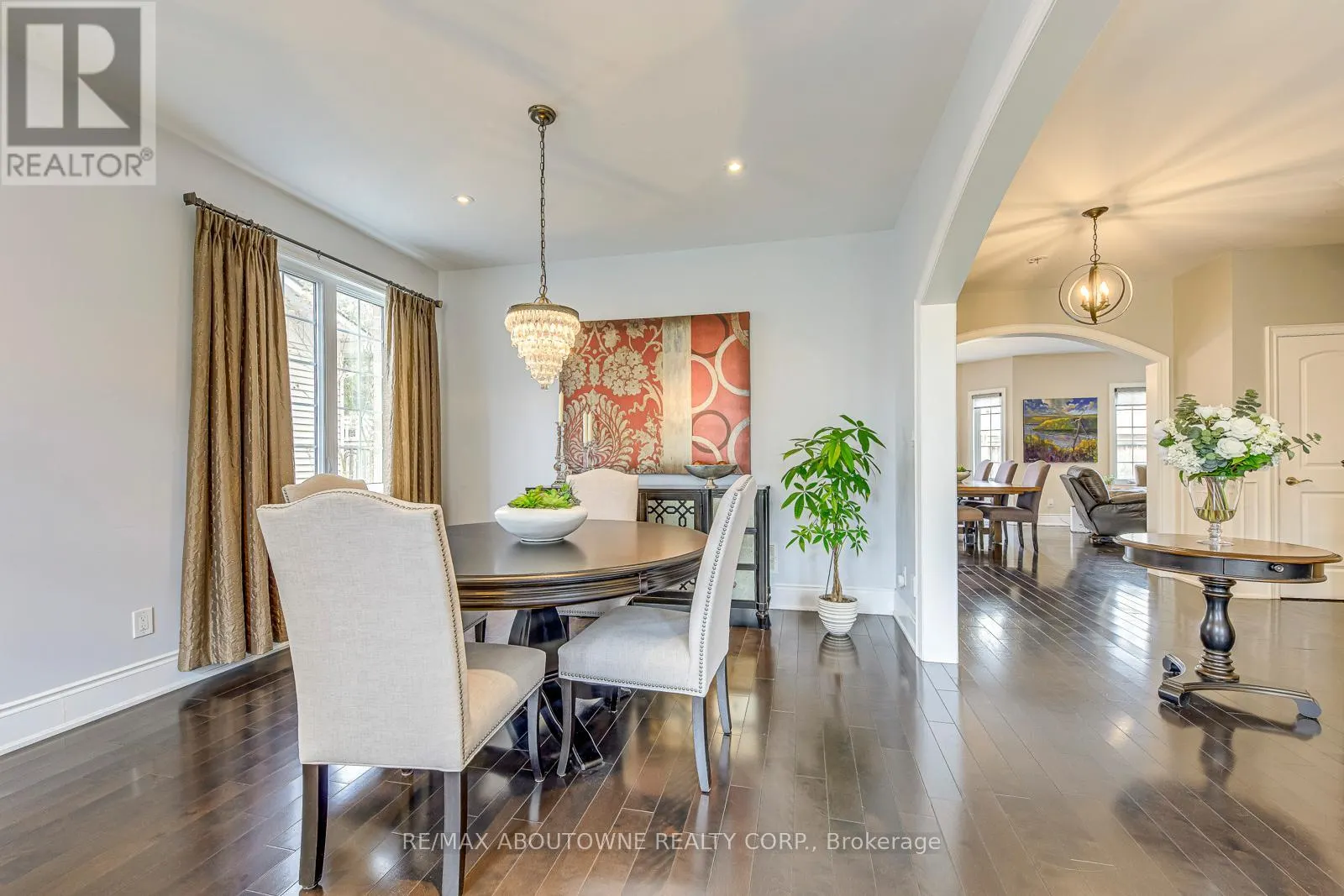 20 VINEGAR HILL STREET