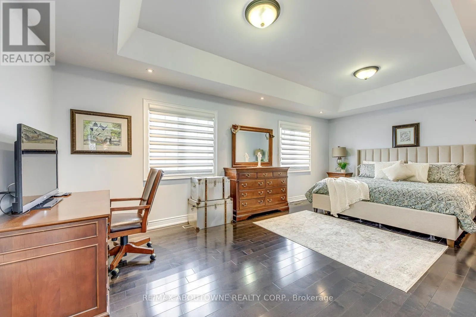 20 VINEGAR HILL STREET