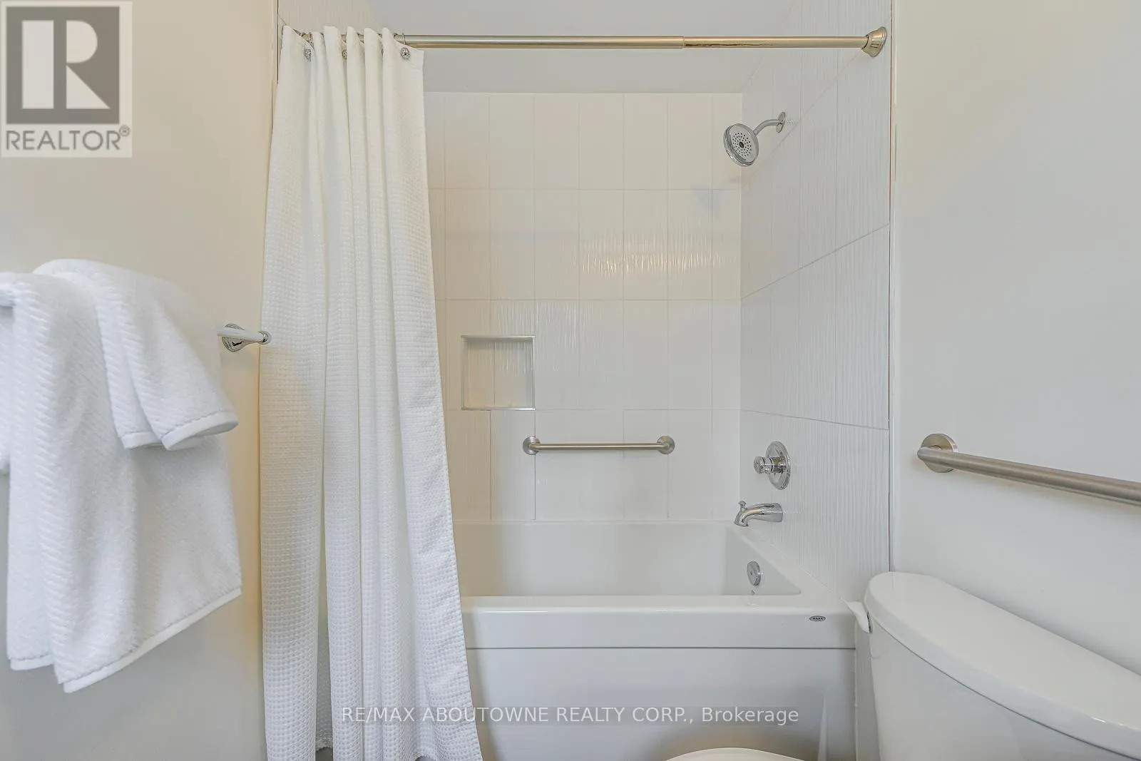 20 VINEGAR HILL STREET