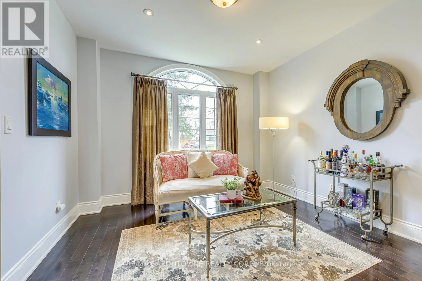 20 VINEGAR HILL STREET