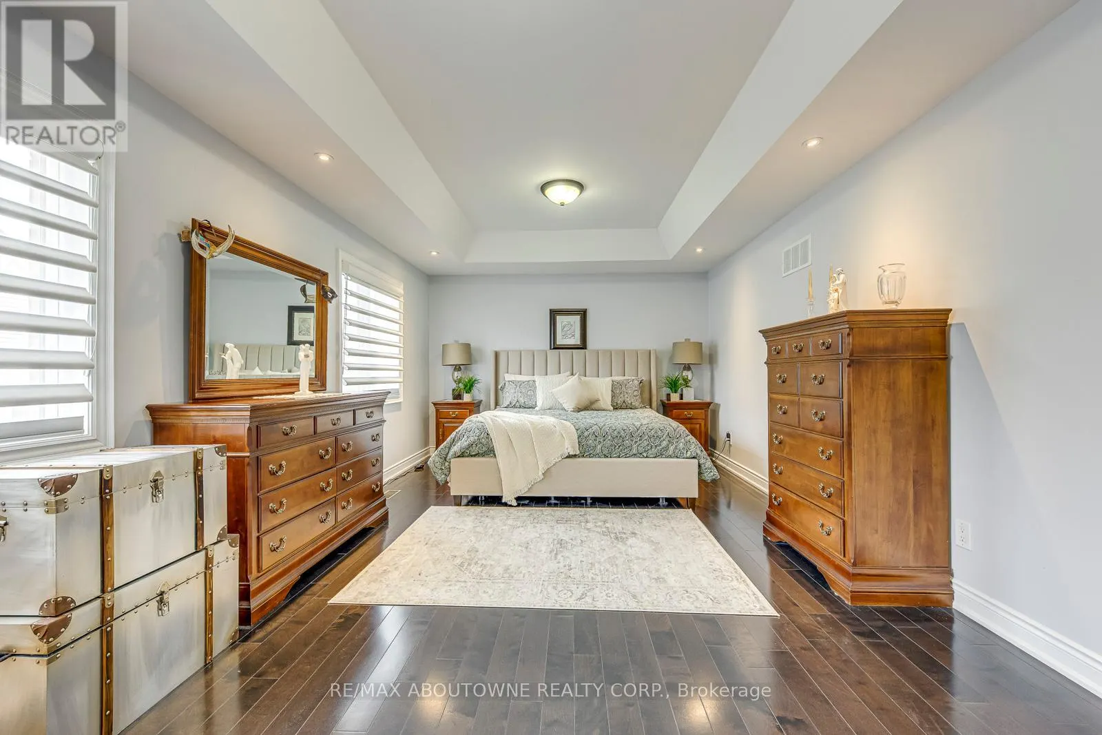 20 VINEGAR HILL STREET