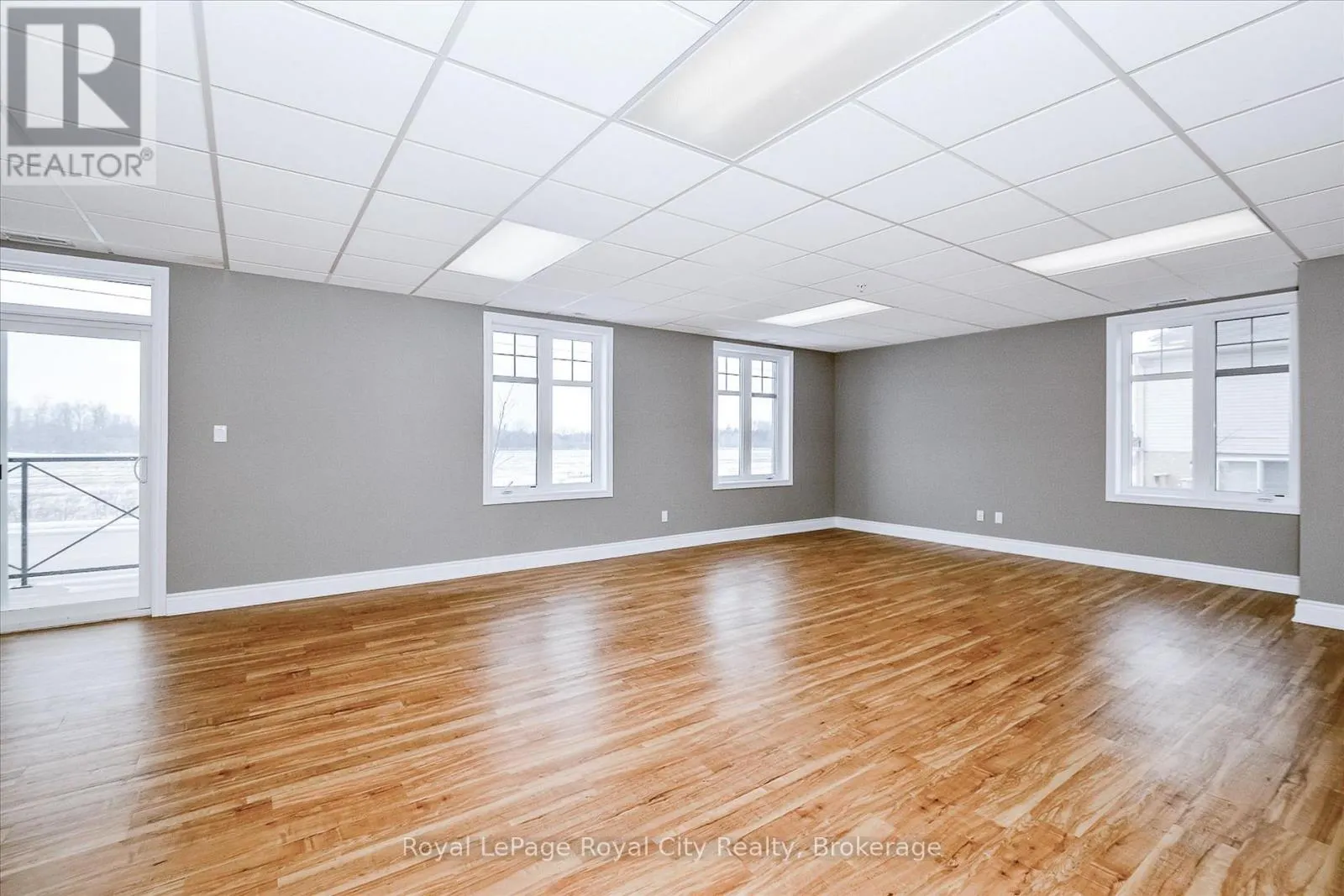 207 - 2 COLONIAL DRIVE, #207