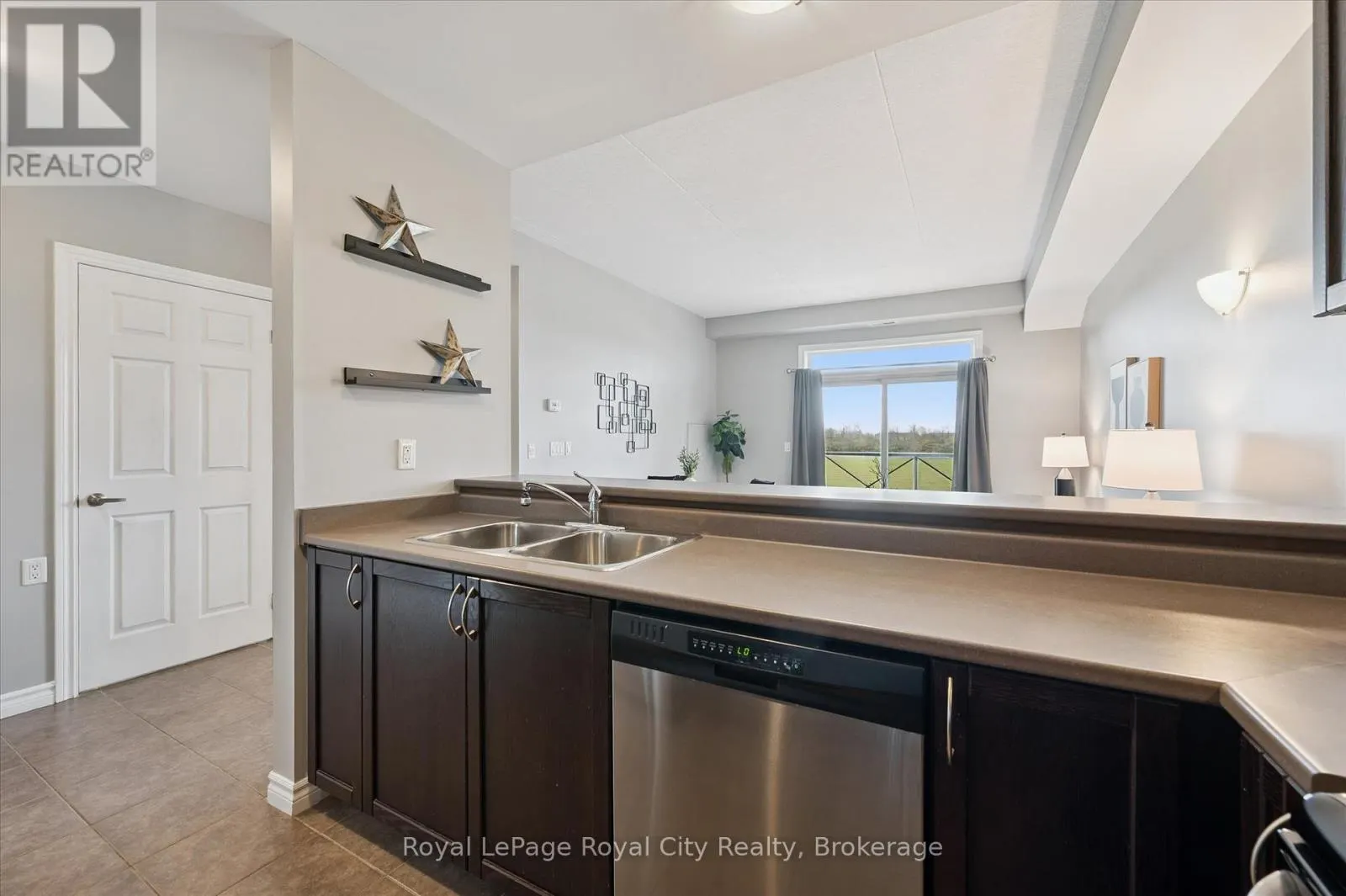 207 - 2 COLONIAL DRIVE, #207