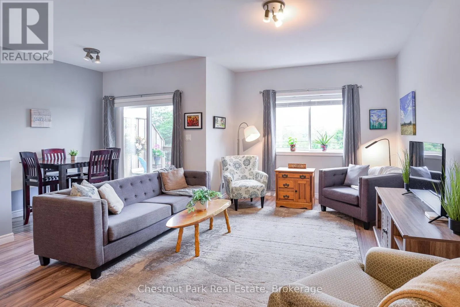 5 - 99 MAIN STREET W, #5