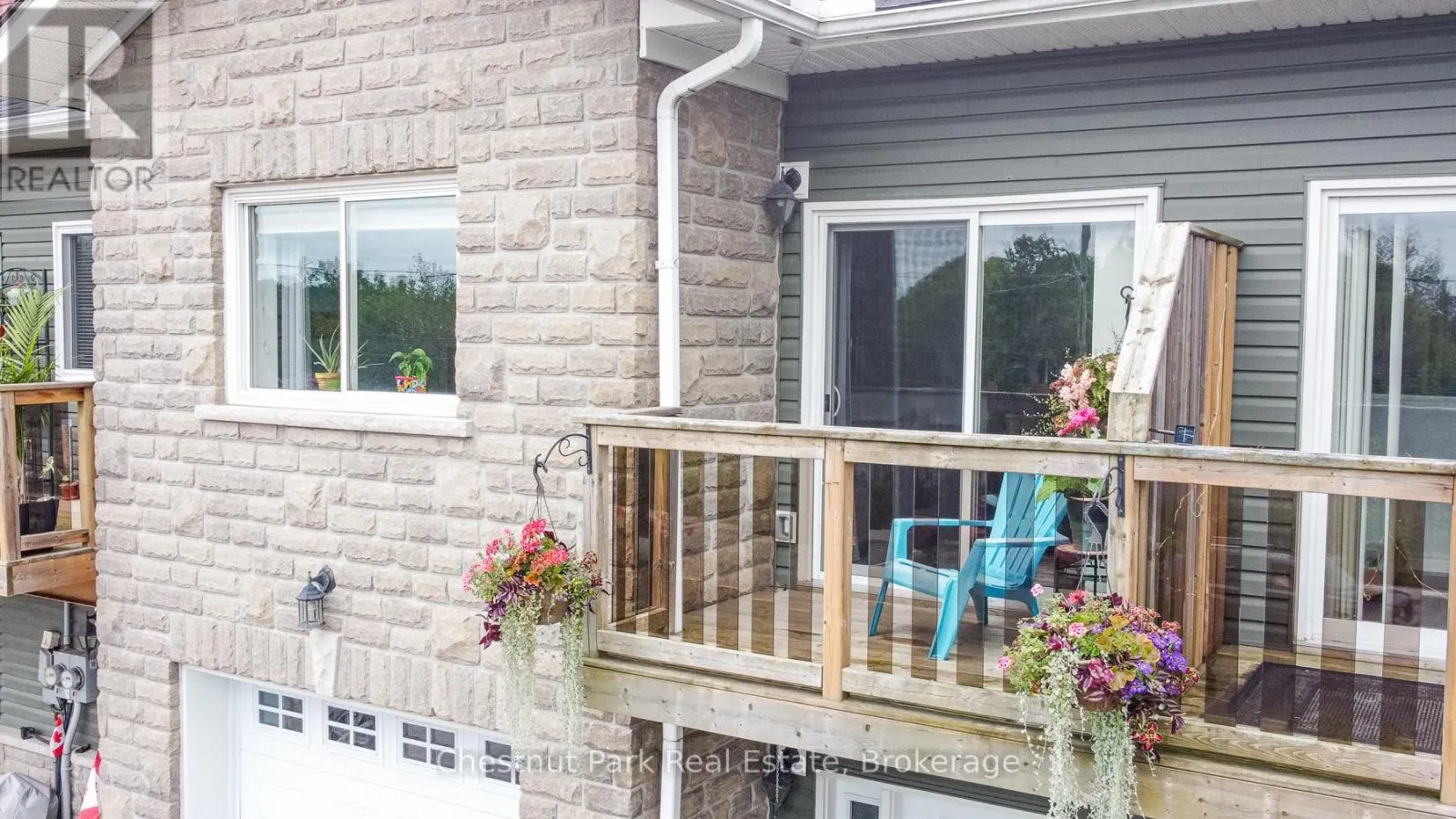 5 - 99 MAIN STREET W, #5