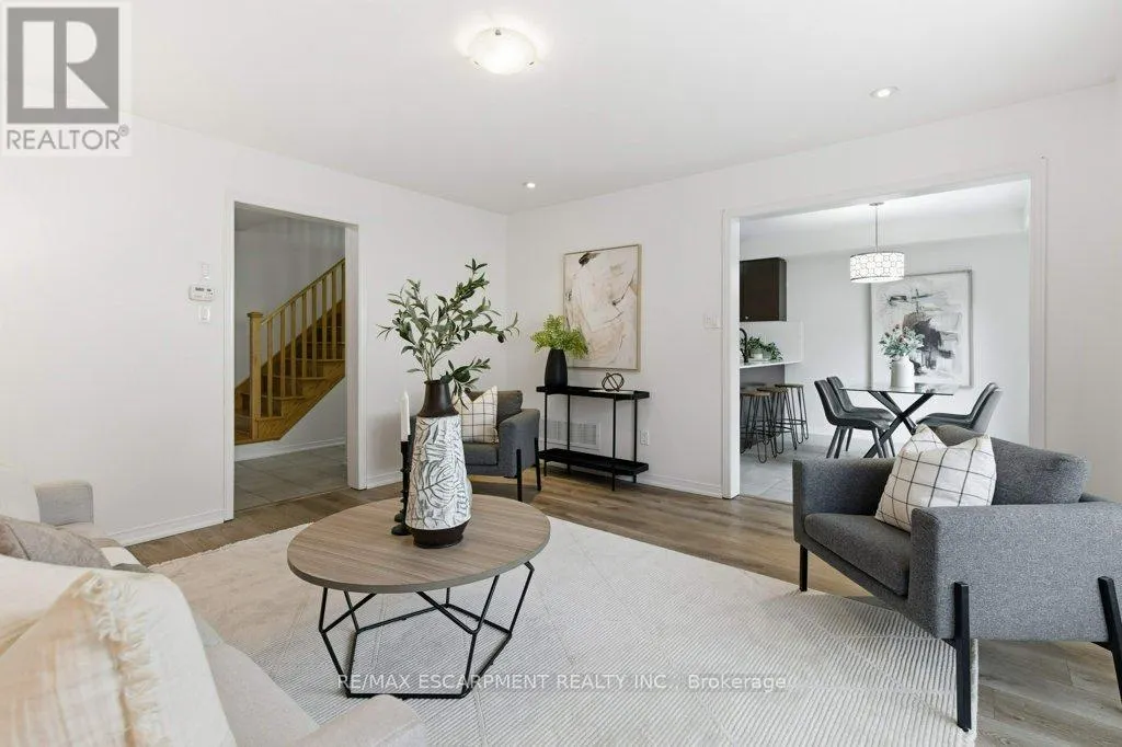 113 THORNLODGE DRIVE