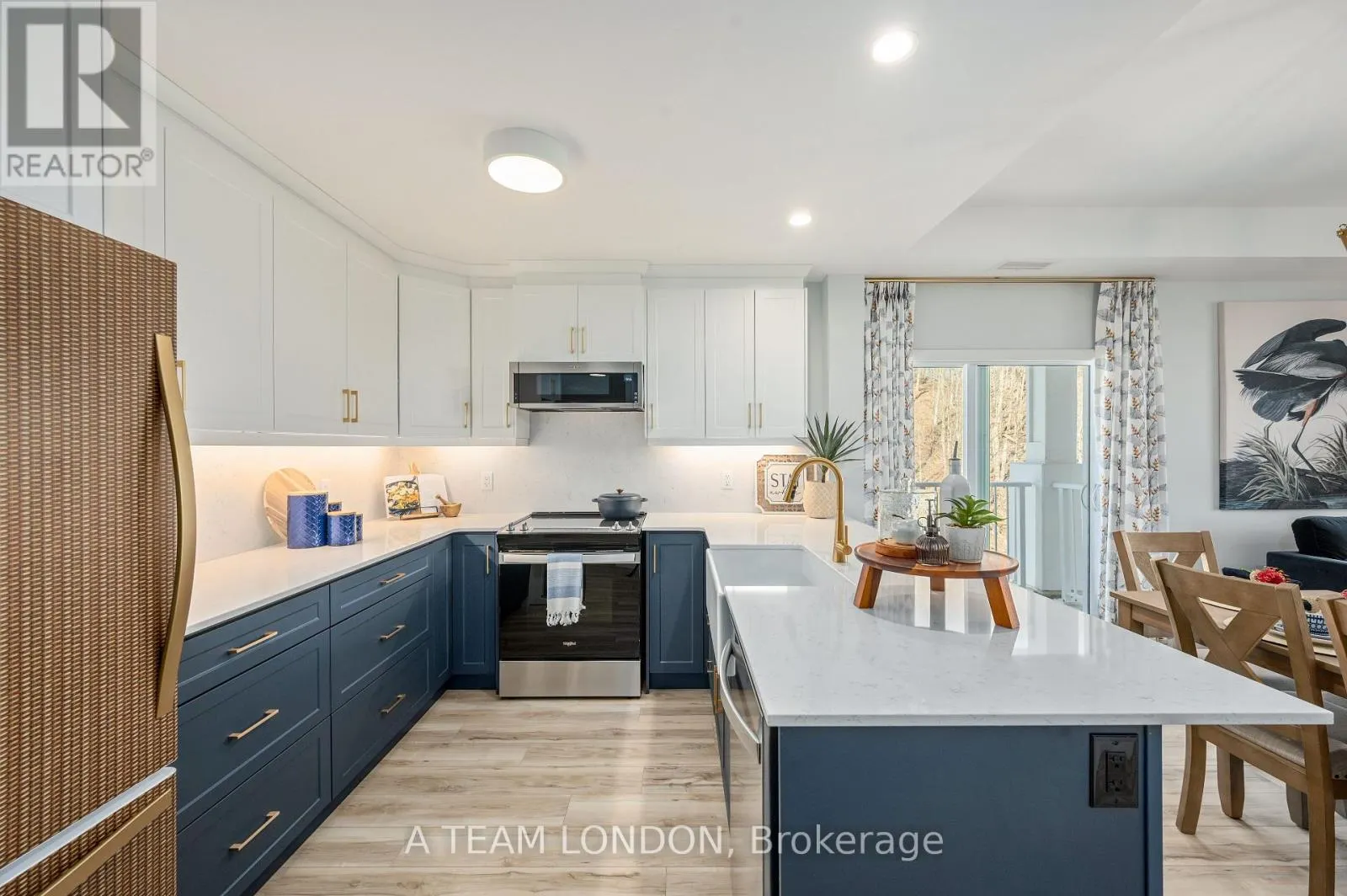 409 - 100 THE PROMENADE N, #409