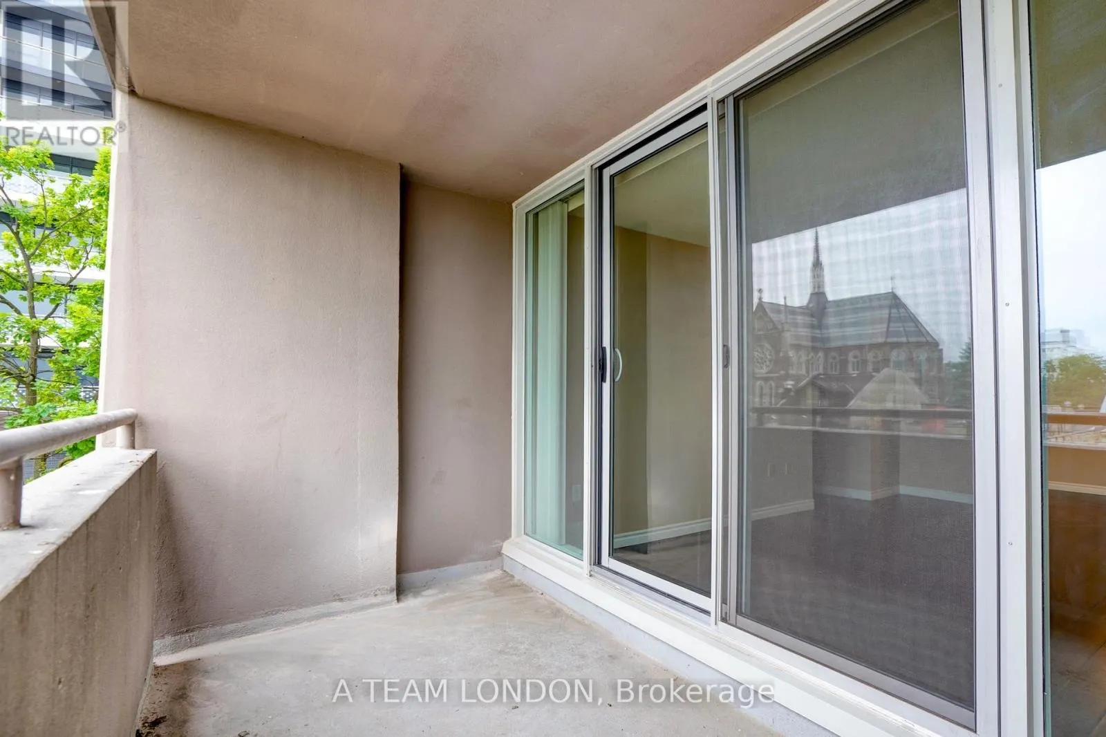 407 - 155 KENT STREET, #407