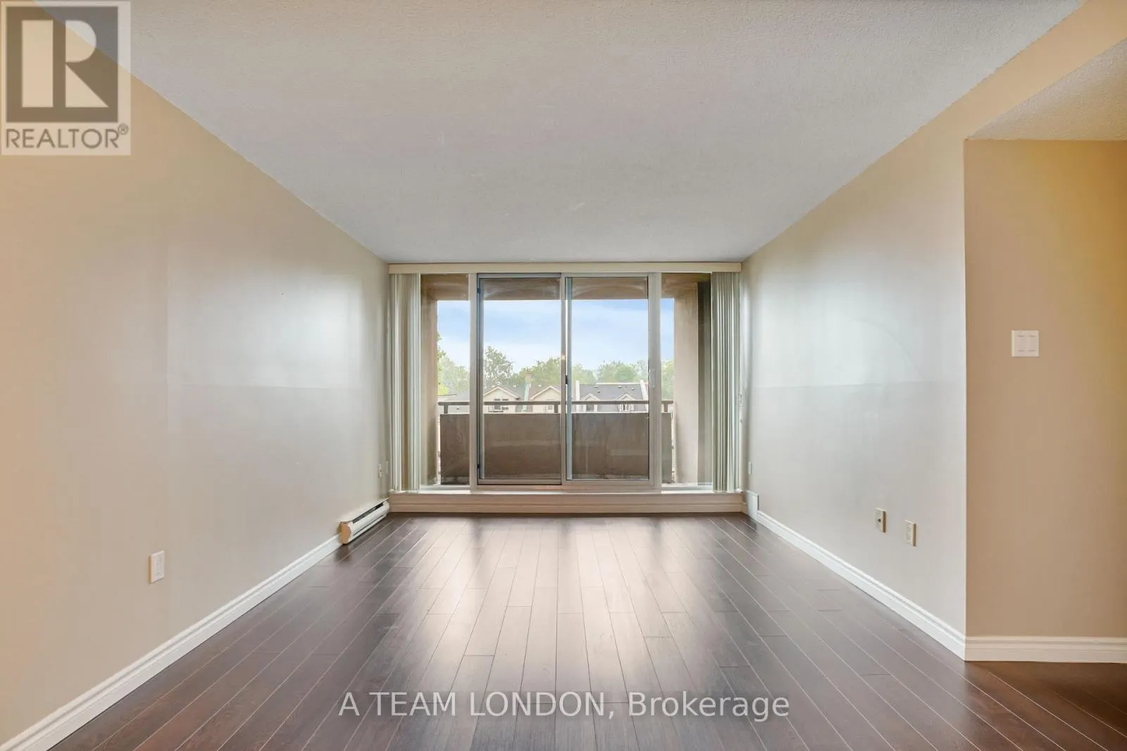 407 - 155 KENT STREET, #407