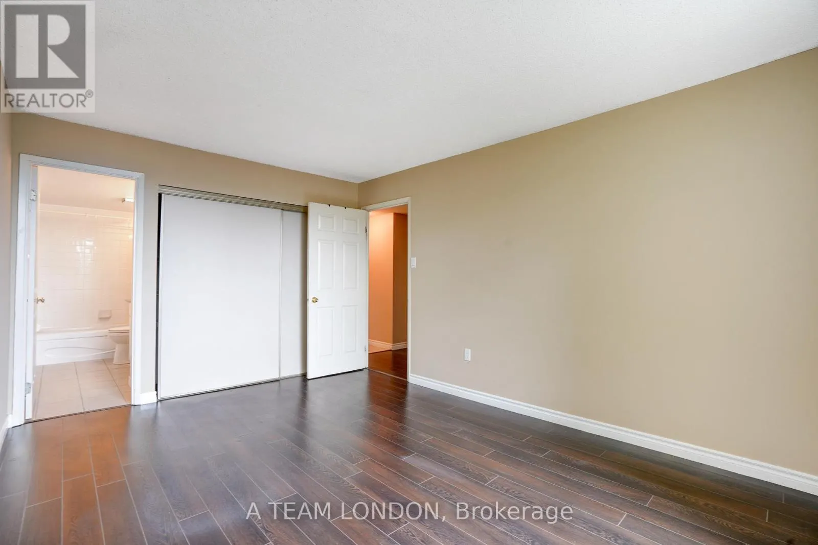 407 - 155 KENT STREET, #407