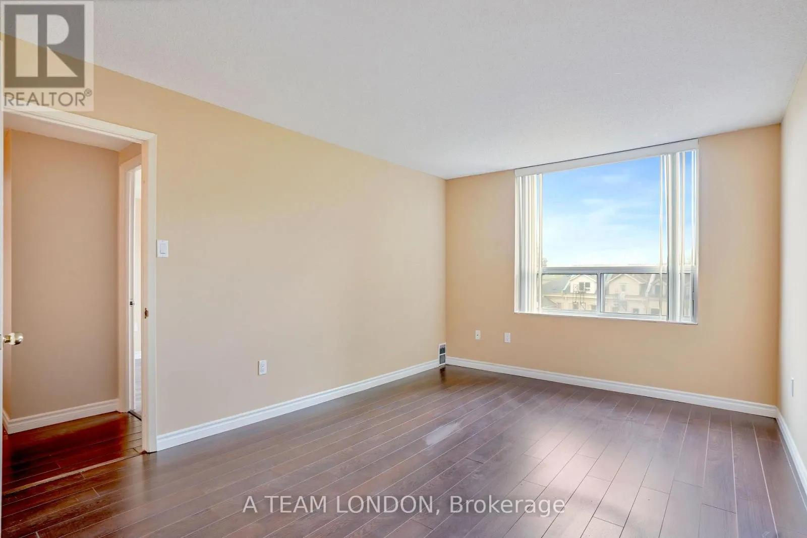 407 - 155 KENT STREET, #407