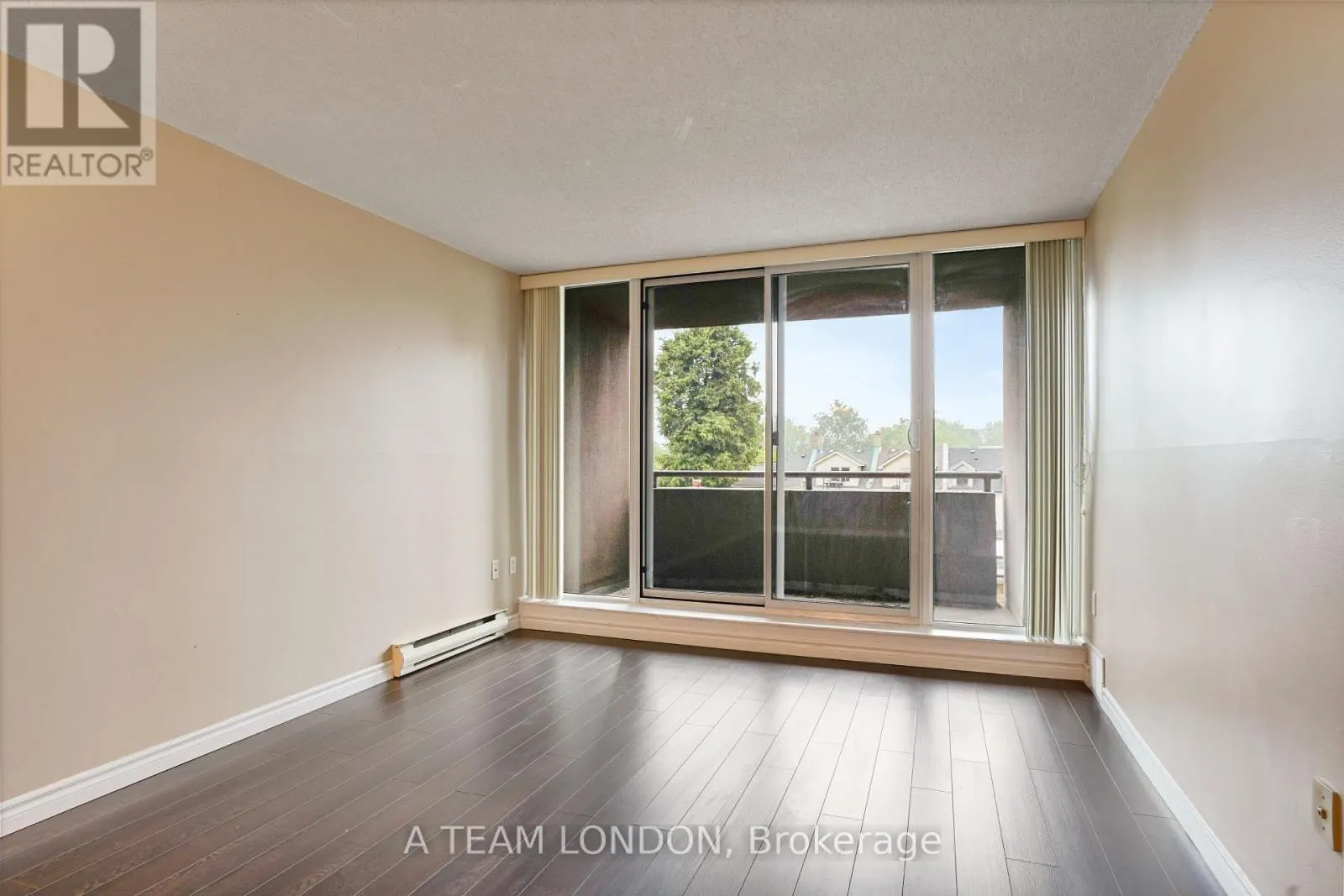 407 - 155 KENT STREET, #407