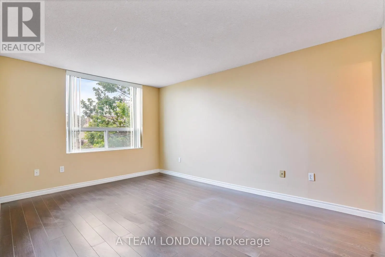 407 - 155 KENT STREET, #407