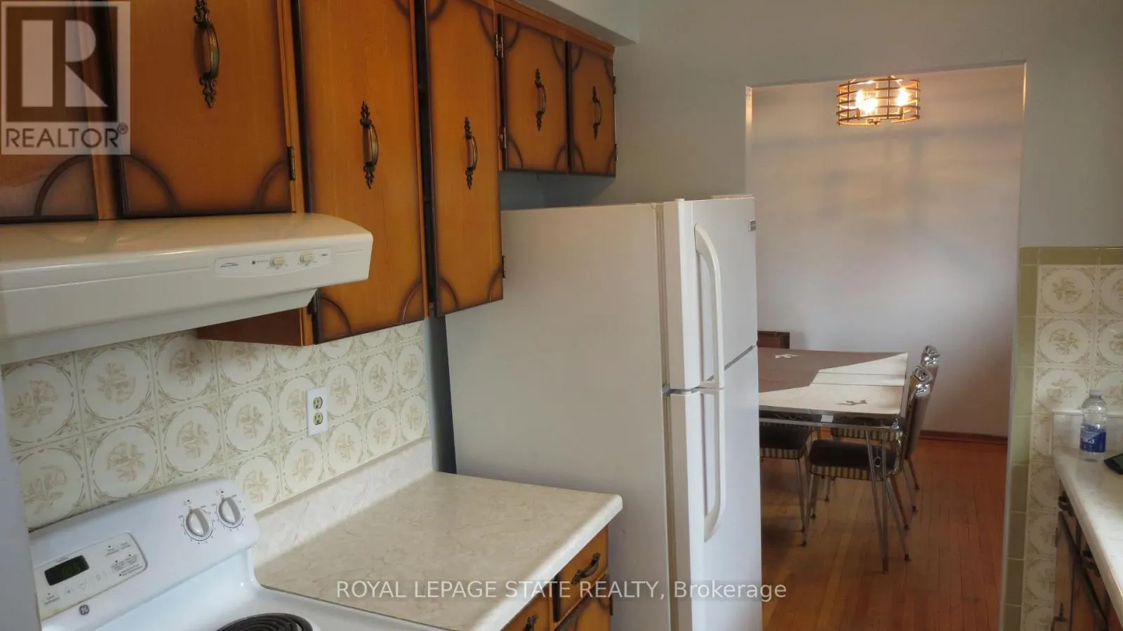 UPPER - 22 CATALINA DRIVE