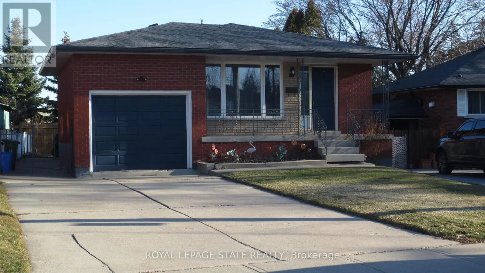 UPPER - 22 CATALINA DRIVE