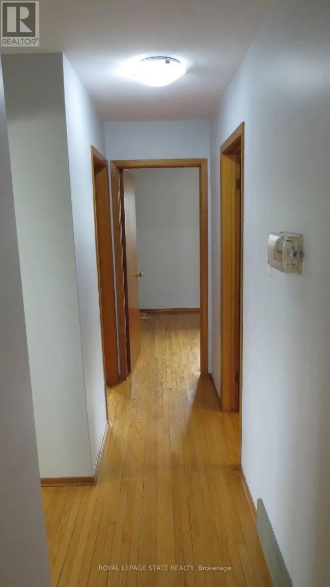 UPPER - 22 CATALINA DRIVE