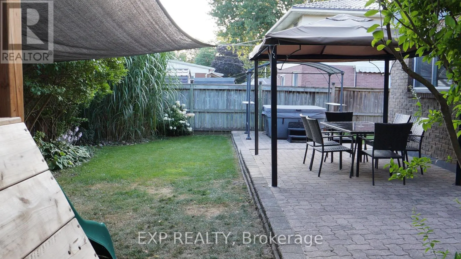 249 WHITELOCK STREET