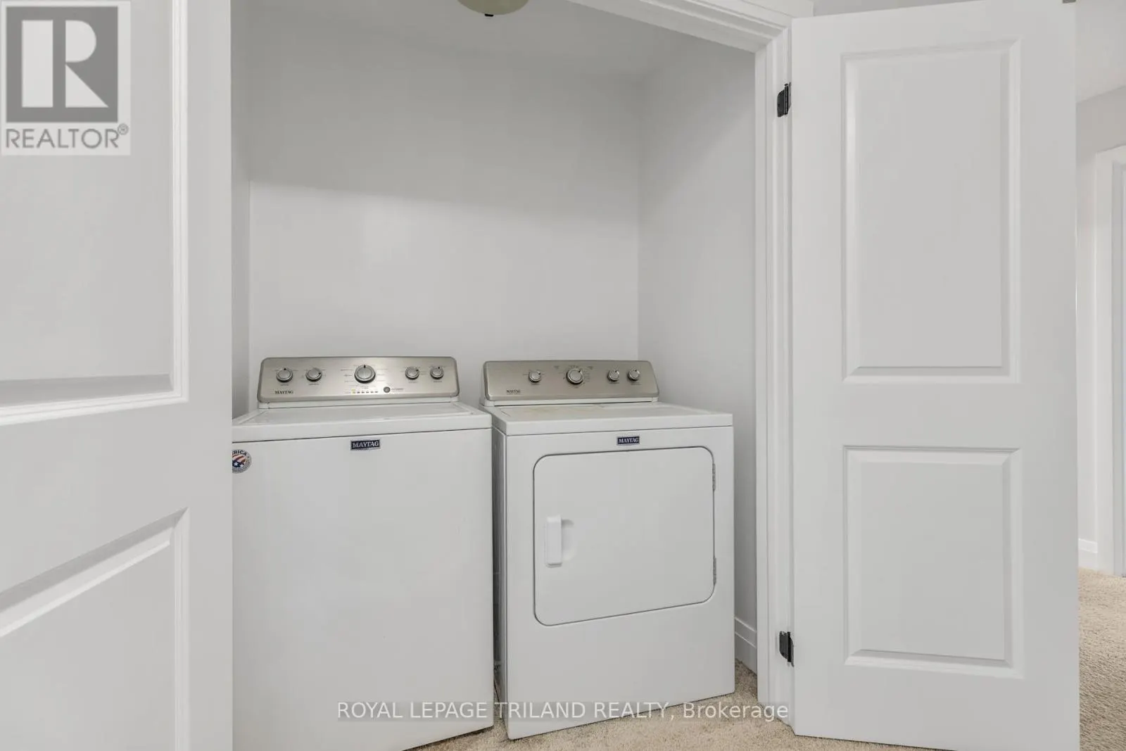 1091 UPPERPOINT AVENUE