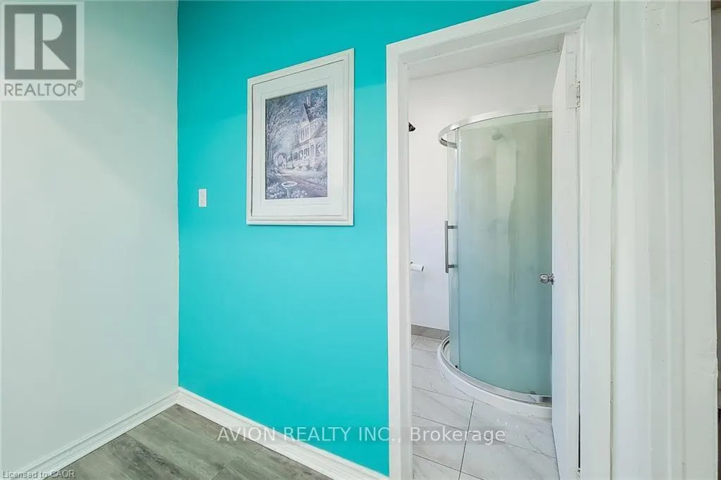 2 - 26 BARTON STREET W