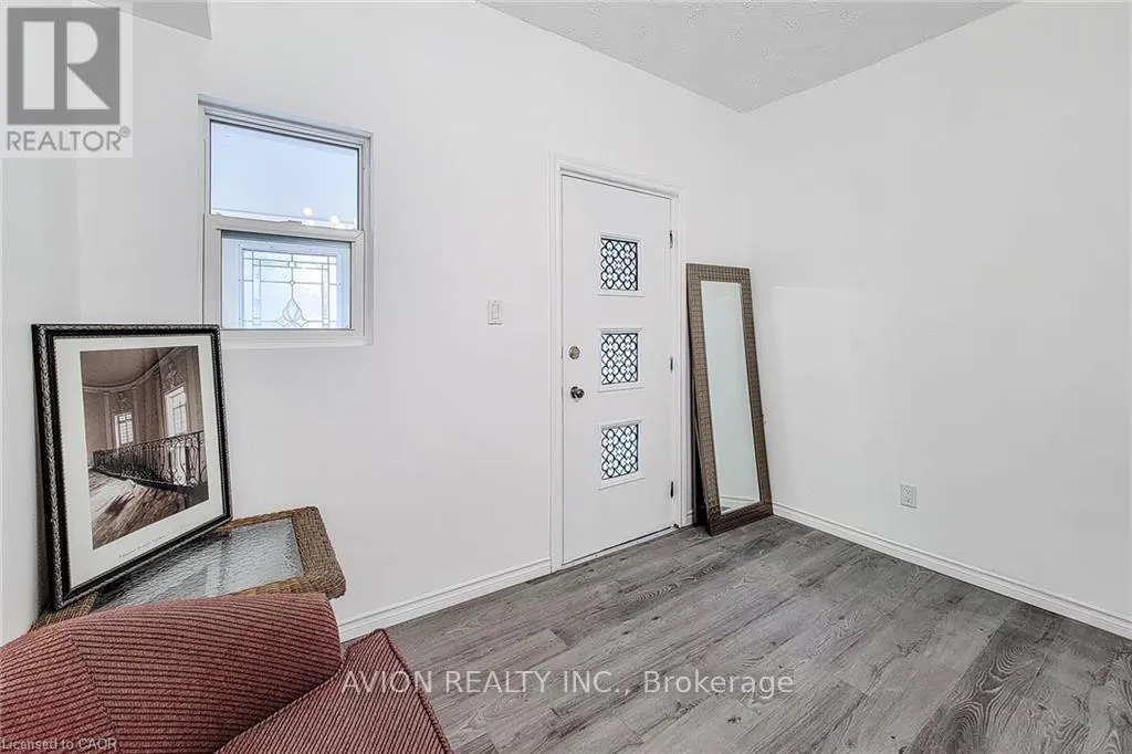 2 - 26 BARTON STREET W