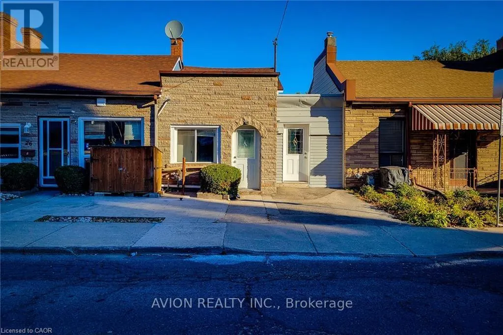 2 - 26 BARTON STREET W